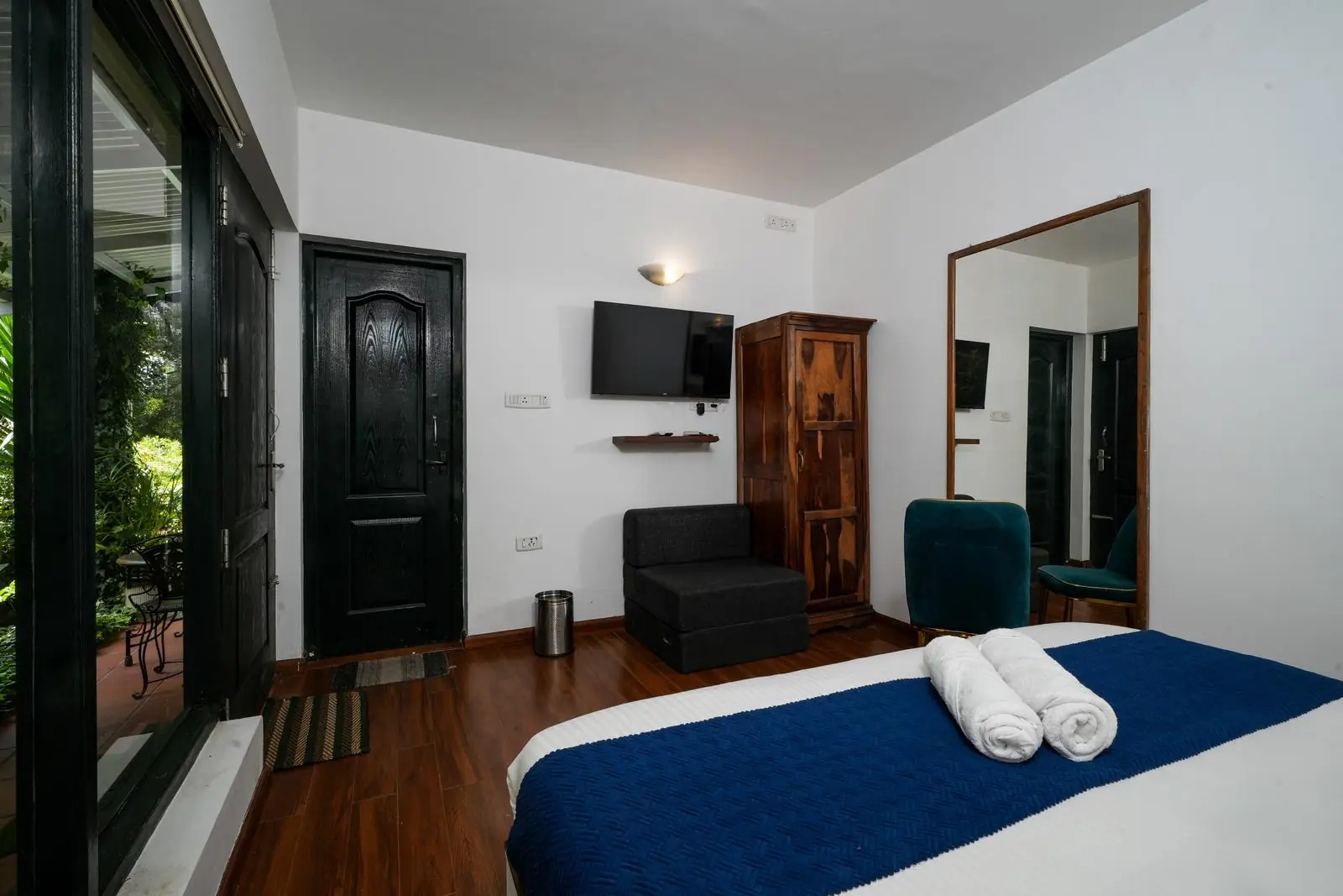 Deluxe Room with Garden View